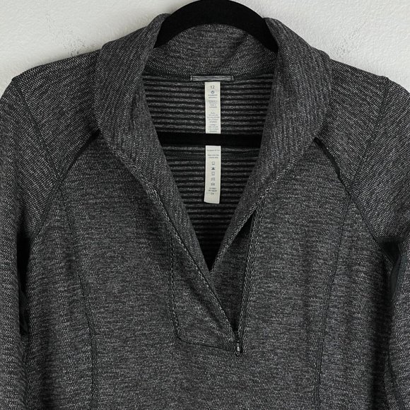 Lululemon Sweatshirt Women's Size 12 Think Fast Pullover Stretch Athletic Black - Picture 4 of 11
